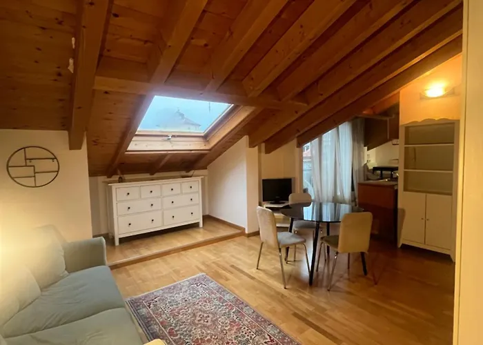 Panoramic St Anna 公寓